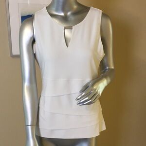 WHBM | Matte Jersey Sleeveless Keyhole Hardware Shell In Ercu